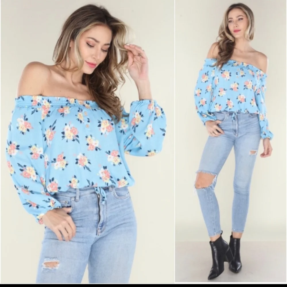Pull-down sleeves top. - Picture 1 of 3